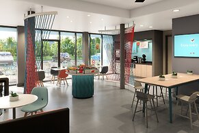 Avid Hotels Lexington - Hamburg Area by IHG