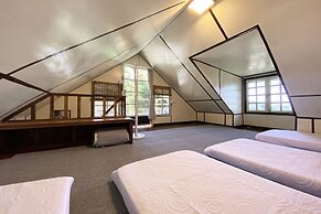 Lily Cottage & Kitchen