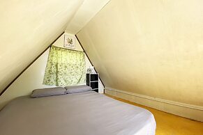 Lily Cottage & Kitchen