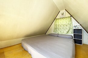 Lily Cottage & Kitchen