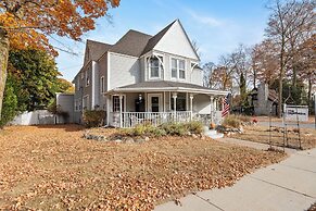 Charlevoix House - The Northside