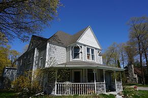 Charlevoix House - The Northside