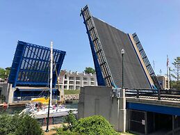 Charlevoix House - The Northside