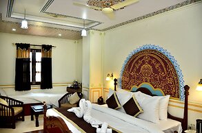 Mahal Rajwada Resort