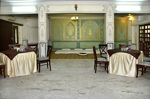 Mahal Rajwada Resort