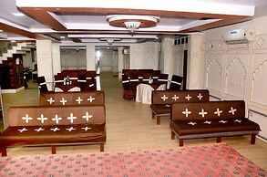 Mahal Rajwada Resort