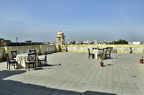 Mahal Rajwada Resort