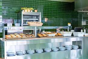 Residencia Universitaria Resa San Mamés - Campus Accomodation