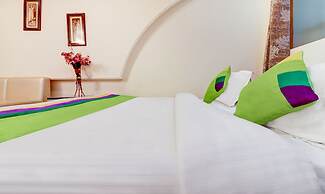 Treebo Calista, Patel Nagar