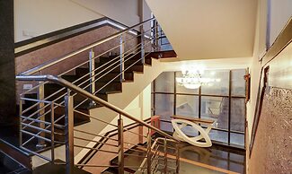 Treebo Calista, Patel Nagar