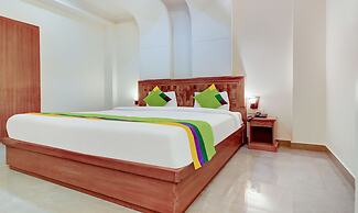 Treebo Calista, Patel Nagar