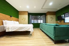 OYO 90262 Kota Kinabalu Homestay,villa & Suite Bou