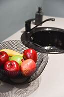 CentraL44 OMG CasuaL Suite