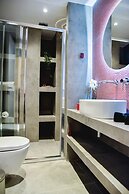 CentraL44 OMG CasuaL Suite