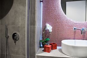 CentraL44 OMG CasuaL Suite