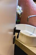 CentraL44 OMG CasuaL Suite