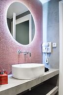 CentraL44 OMG CasuaL Suite