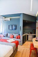 CentraL44 OMG CasuaL Suite