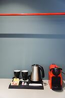 CentraL44 OMG CasuaL Suite