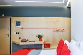 CentraL44 OMG CasuaL Suite