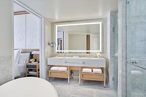 Four Seasons Hotel New Orleans