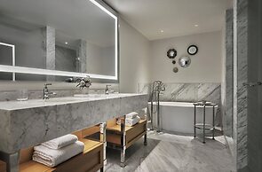 Four Seasons Hotel New Orleans