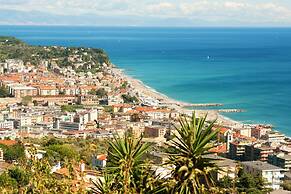 Casa Alice With Shared Pool sea View