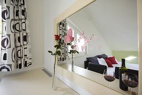 Room-delightfull Room for 2