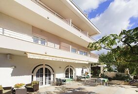 Room-delightfull Room for 2