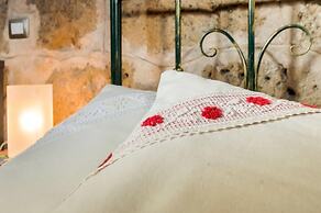 Best Located in Alghero old Town Steps to sea Attic Emerald