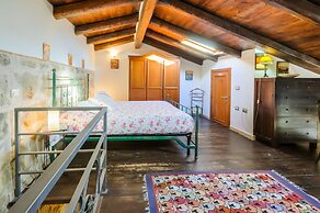 Best Located in Alghero old Town Steps to sea Attic Emerald