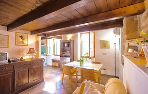 Best Located in Alghero old Town Steps to sea Attic Emerald