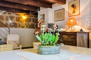 Best Located in Alghero old Town Steps to sea Attic Emerald