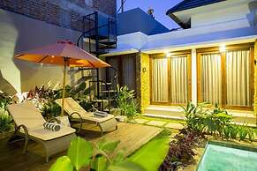 Pool Access Room At Kerobokan