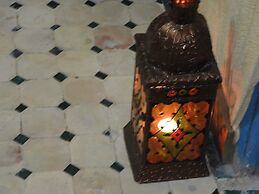 Room-sleeping in a Luxury Tent in Merzou