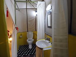 Room-sleeping in a Luxury Tent in Merzou