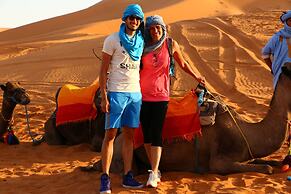 Room-sleeping in a Luxury Tent in Merzou