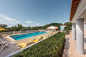 Villa Cadre - 5BR w Private Pool & Snooker Table