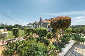 Villa Cadre - 5BR w Private Pool & Snooker Table