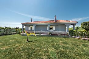 Villa Cadre - 5BR w Private Pool & Snooker Table