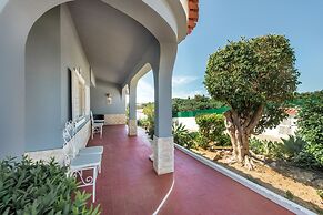 Villa Cadre - 5BR w Private Pool & Snooker Table