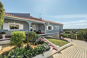 Villa Cadre - 5BR w Private Pool & Snooker Table