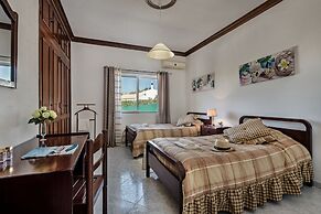Villa Cadre - 5BR w Private Pool & Snooker Table