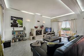 Villa Cadre - 5BR w Private Pool & Snooker Table