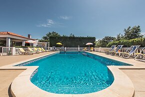 Villa Cadre - 5BR w Private Pool & Snooker Table