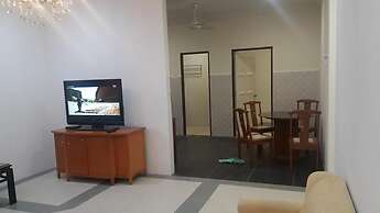 Mri Homestay Sg Buloh - 3 Br House on First Floor With Centralised Poo