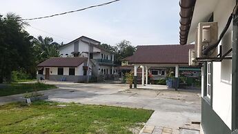 Mri Homestay Sg Buloh - 3 Br House Ground Floor With Centralised Priva