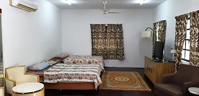 Mri Homestay Sg Buloh - Studio Unit With Chargeable Private Pool