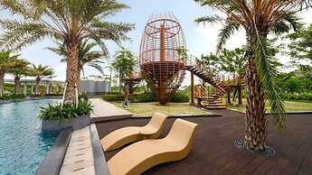 Three-bedrooms, Oakwood Apartments Pik Jakarta