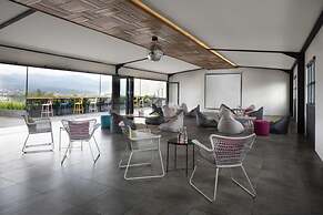 Braga Queen Suite With City View